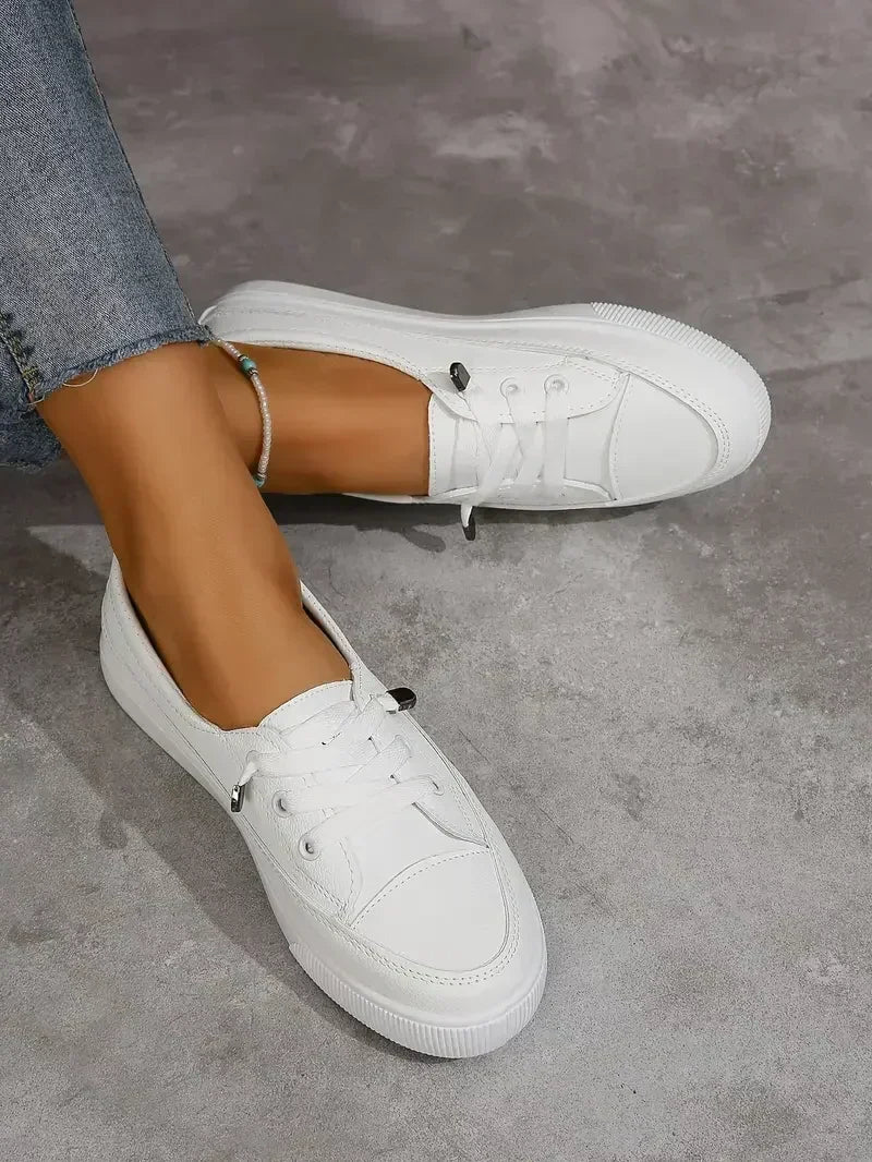 Women's Flat Lace-Up Shoes | White