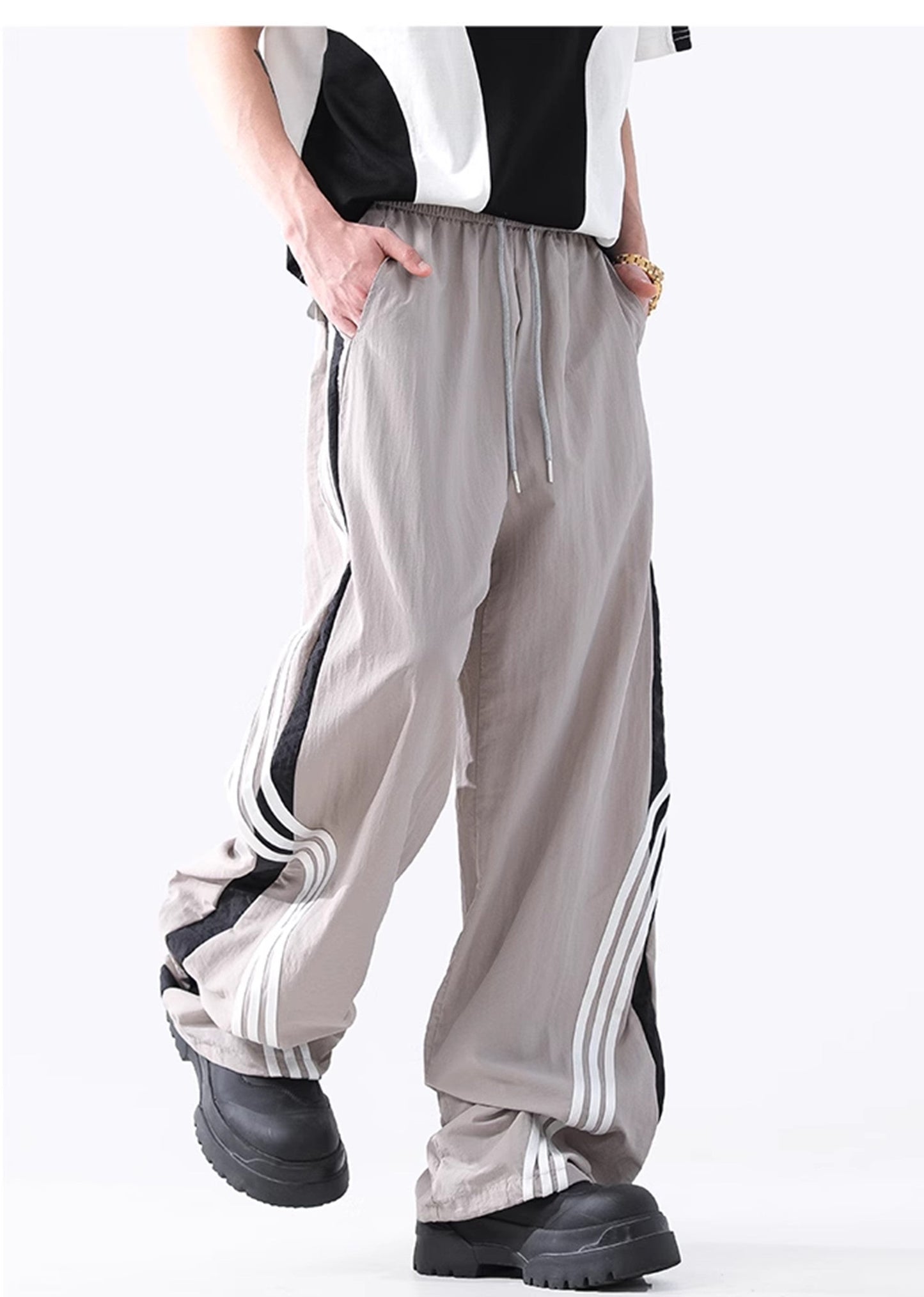 Monotone Retro Sport Strip Wide Natural Pants