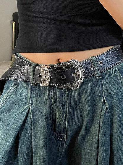 Black Vintage Buckle Belt with Engraved Crocodile Pattern Design