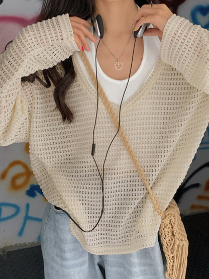 White Vintage Cutout Loose Long Sleeve Knit with V Neck