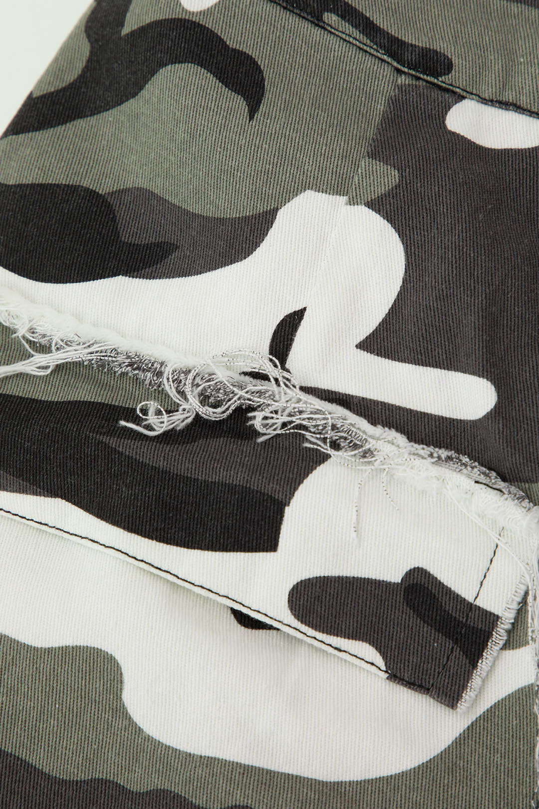 Retro Camo Destroyed Tie Up Cargo Shorts