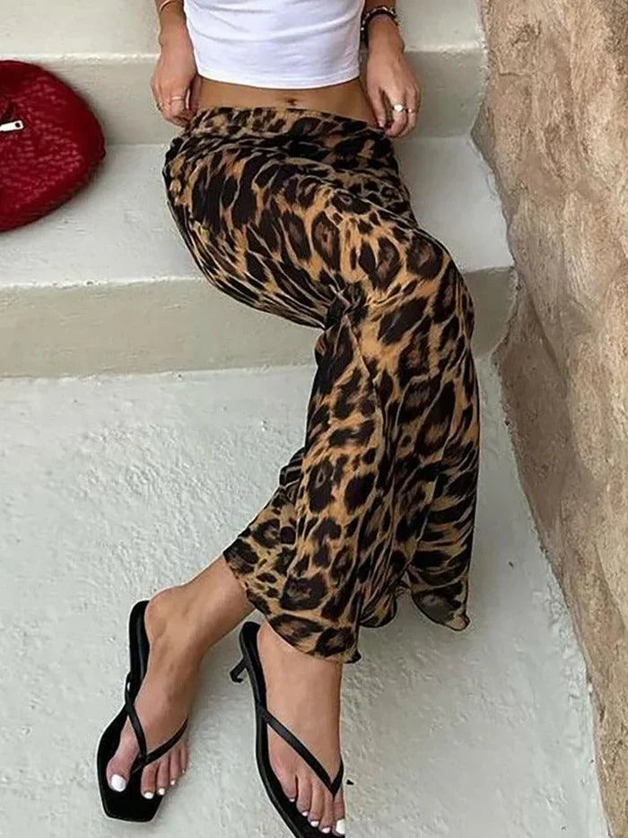 Falda larga ajustada con estampado de leopardo vintage