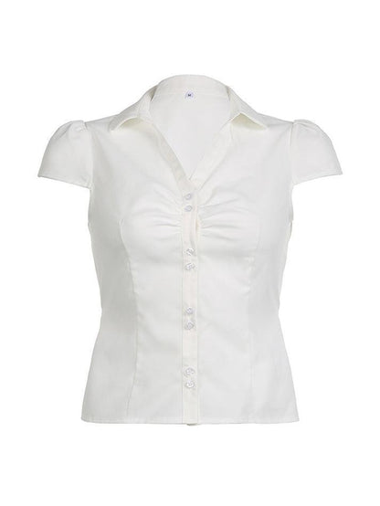 Camisa blanca de manga corta con escote en V y frunces lisos