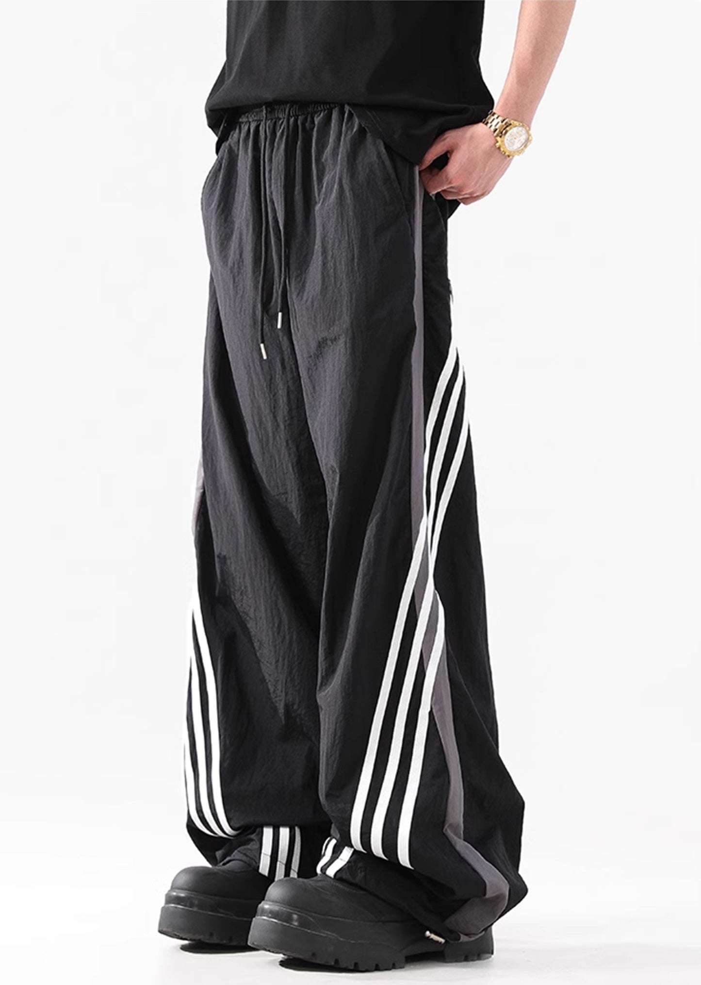 Monotone Retro Sport Strip Wide Natural Pants