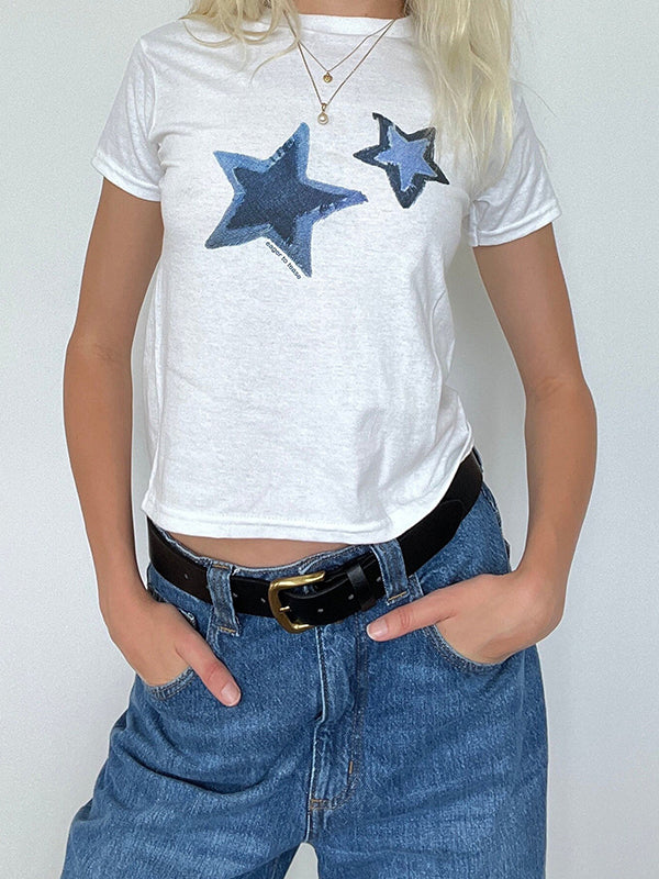 Camiseta de manga corta con estampado de estrellas Y2K en color blanco