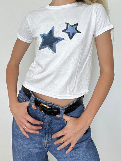 Camiseta de manga corta con estampado de estrellas Y2K en color blanco