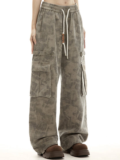 Pantalones cargo con estampado de camuflaje vintage de Coffee Wasteland