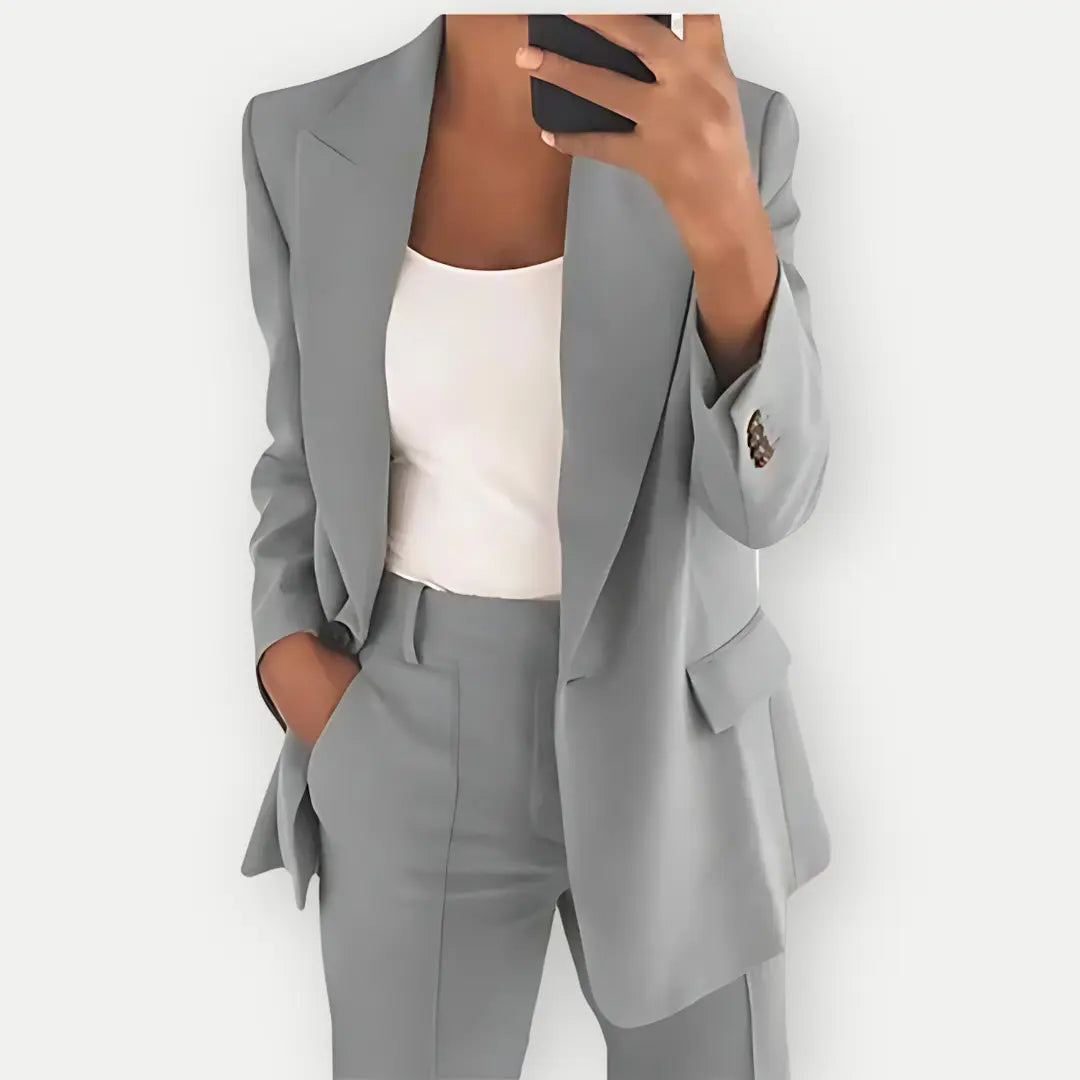 Women’s Twin Suit | Modern