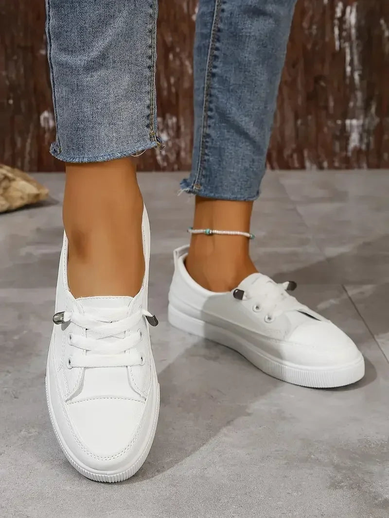 Women's Flat Lace-Up Shoes | White