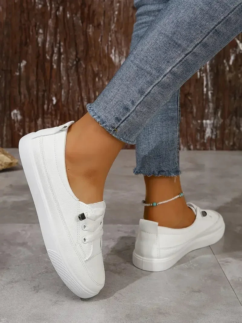 Women's Flat Lace-Up Shoes | White
