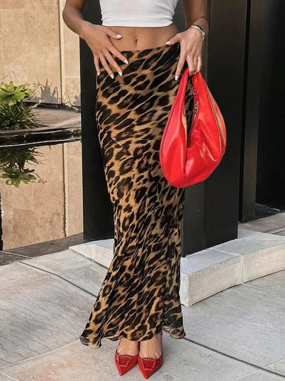 Falda larga ajustada con estampado de leopardo vintage