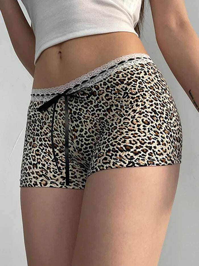 Punk Low Rise Leopardenmuster Shorts mit Spitzenbesatz