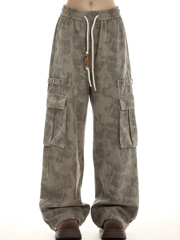 Pantalones cargo con estampado de camuflaje vintage de Coffee Wasteland