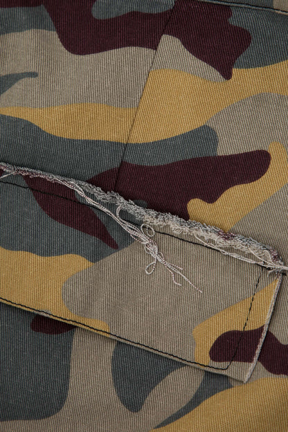 CAMO retro destruyó los pantalones cortos de carga atados