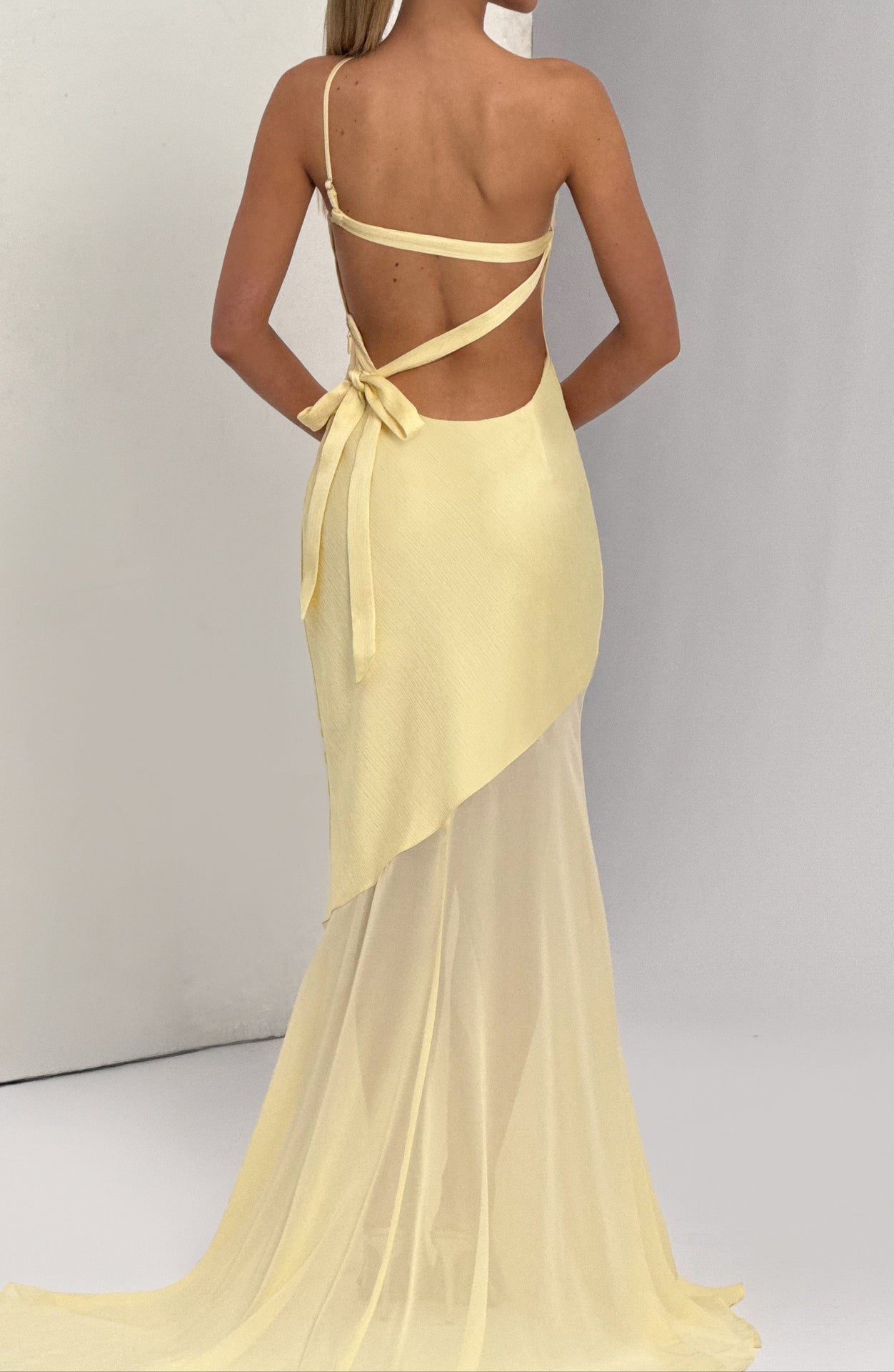 Cameo Gown - Lemon