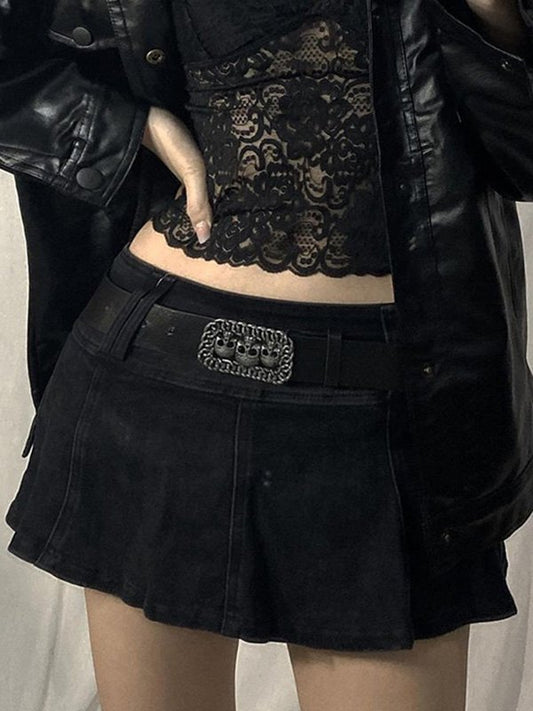 Black punk pleated mini skirt with skull belt