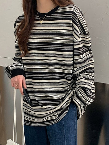 Vintage Round Neck Oversized Sweater with Stripes