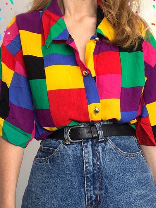 Blusa de manga corta con botones y cuadros estilo vintage de arcoíris