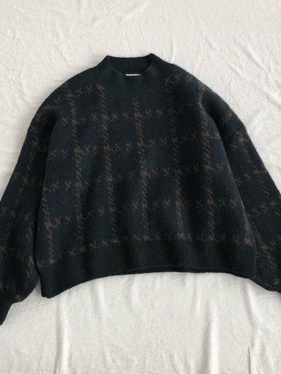 Green Vintage Knit Sweater with Plaid Pattern