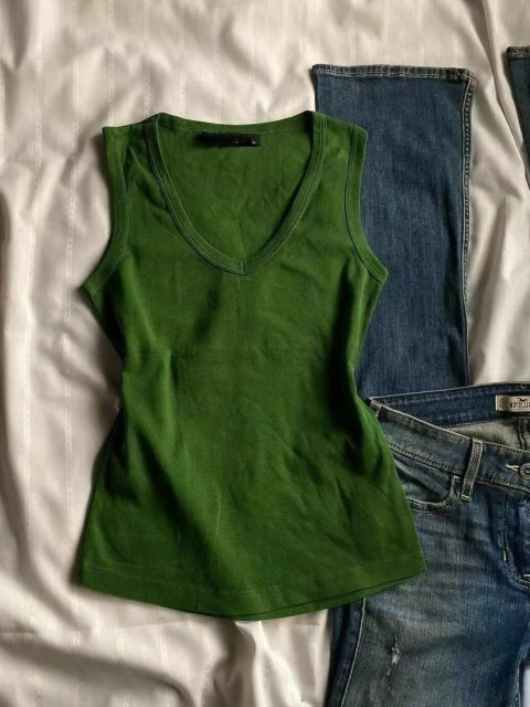 Green Vintage V Neck Sleeveless Tank Top