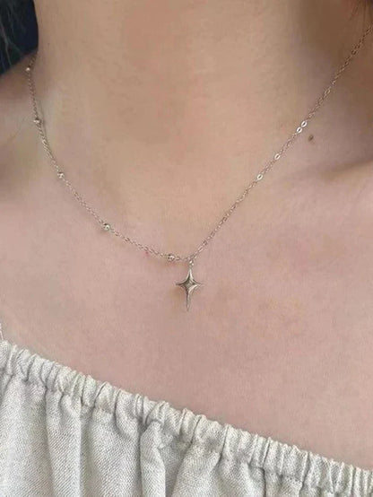 Vintage Asymmetric Design Necklace with Star Pendant