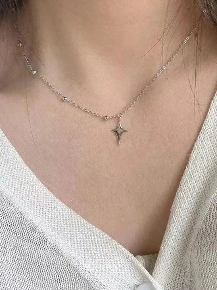 Vintage Asymmetric Design Necklace with Star Pendant