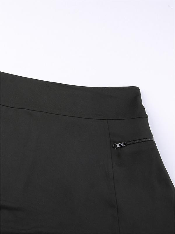 Black cargo mini skirt with a classic fabric cover