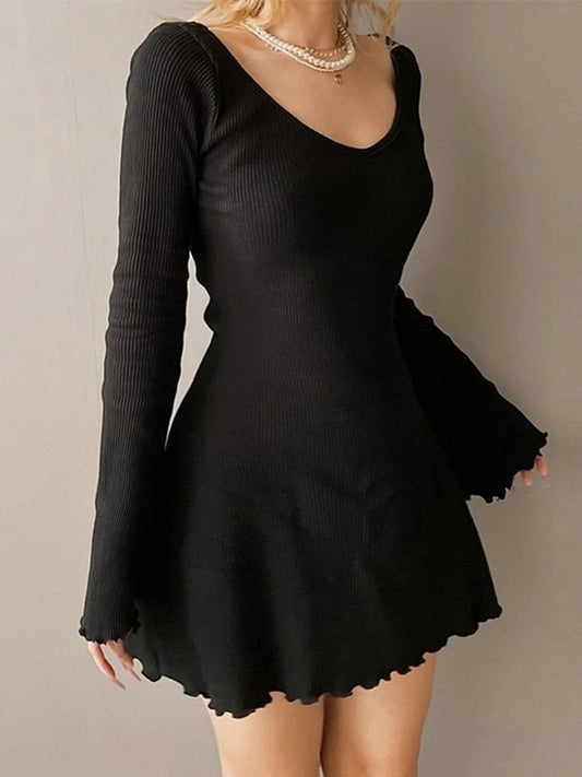 Knitted mini dress with long sleeves